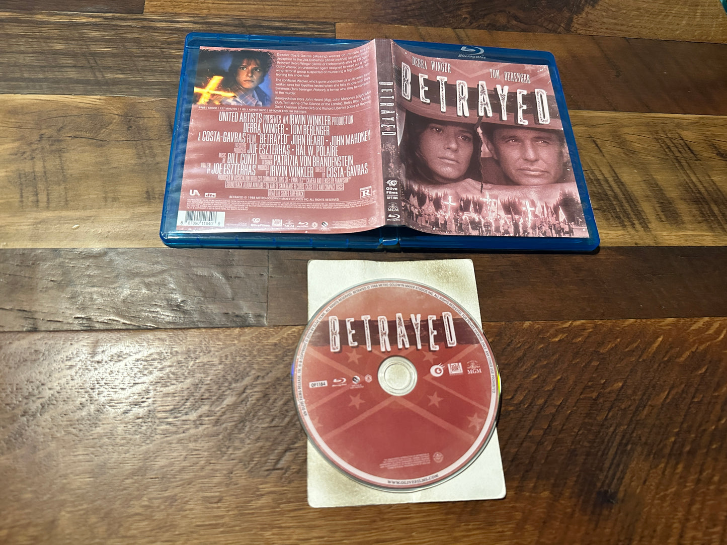 Betrayed (Blu ray, Olive Films, 80’s Classic, Tom Berenger, Widescreen)