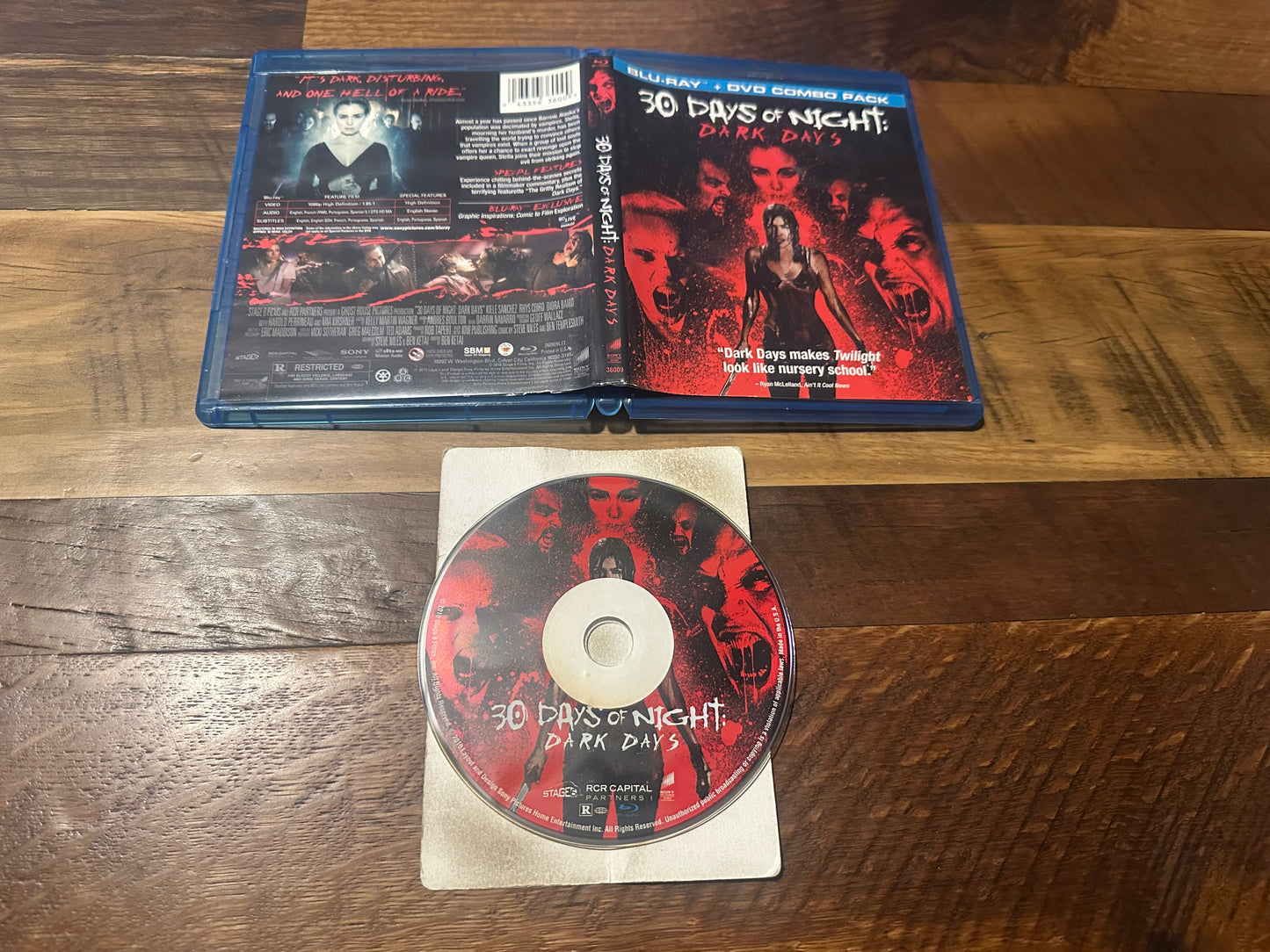 30 Days of Night Dark Days (Blu Ray ONLY, Sony Pictures, 2010 Horror)
