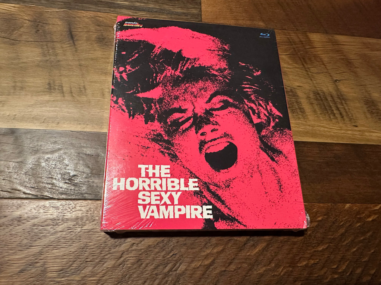 The Horrible Sexy Vampire Blu ray-Mondo Macabro-Slipcover-Red Case-NEW