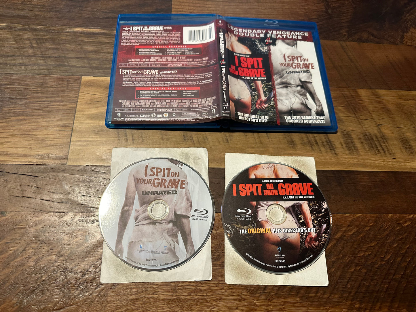 I Spit On Your Grave Original & Remake Blu ray-Double Feature-2 Disc