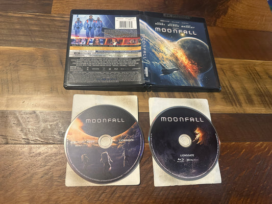 Moonfall 4K Ultra HD/Blu ray-Lionsgate-2022 Classic-2 Disc-No Digital