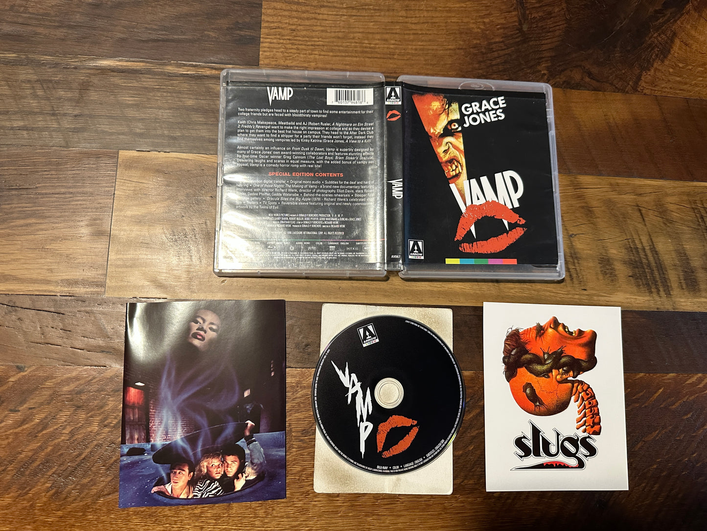 Vamp (Blu ray, Arrow Video, US Release, Booklet, 90’s Horror Classic)