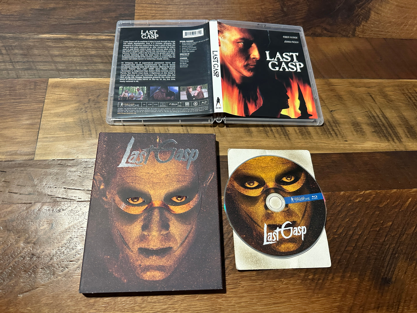 Last Gasp (Blu ray, Vinegar Syndrome, Slipcover, 90’s Classic Horror)