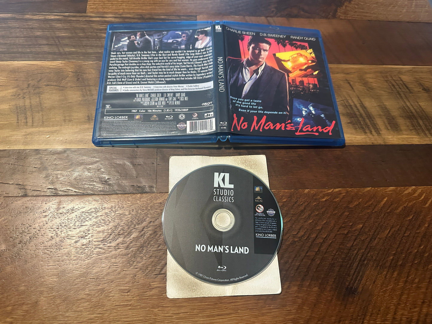 No Man’s Land (Blu ray, Kino Lorber, Charlie Sheen 80’s Classic)