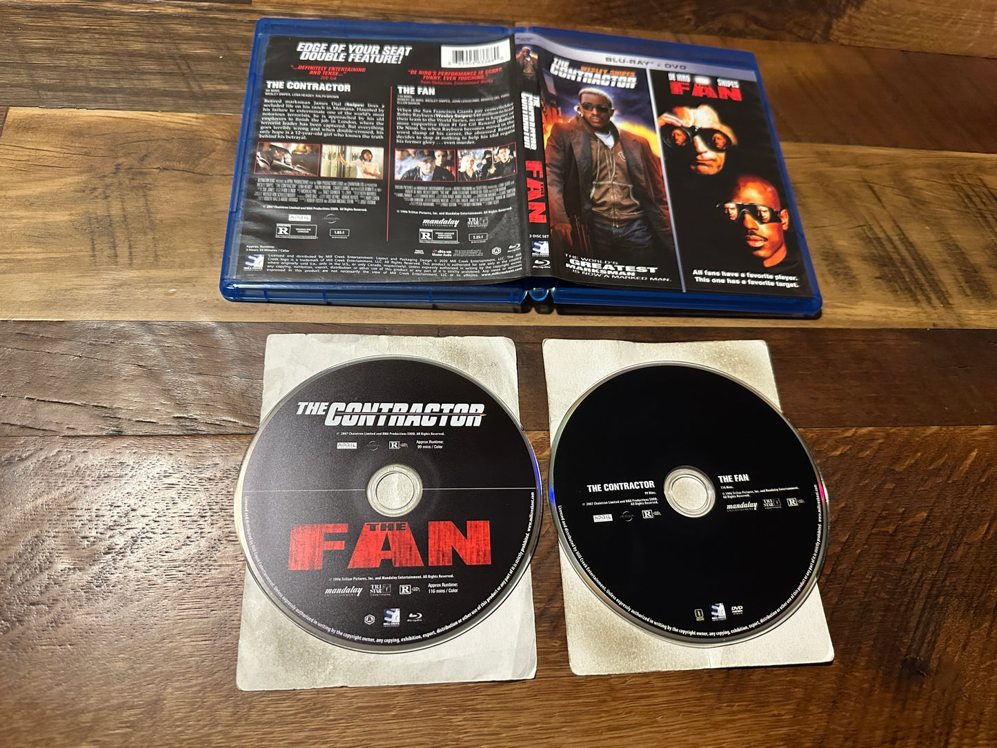 The Contractor & The Fan (Blu ray/DVD, Mill Creek Entertainment, 2 Disc)