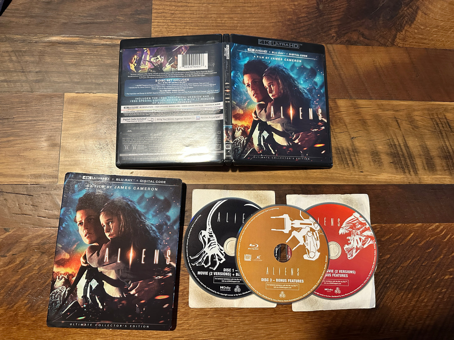 Aliens (4K Ultra HD/Blu ray, James Cameron, Slipcover, 3 Disc, No Digital)