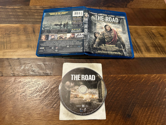 The Road (Blu ray, Sony Pictures, 2009 Classic, Widescreen)