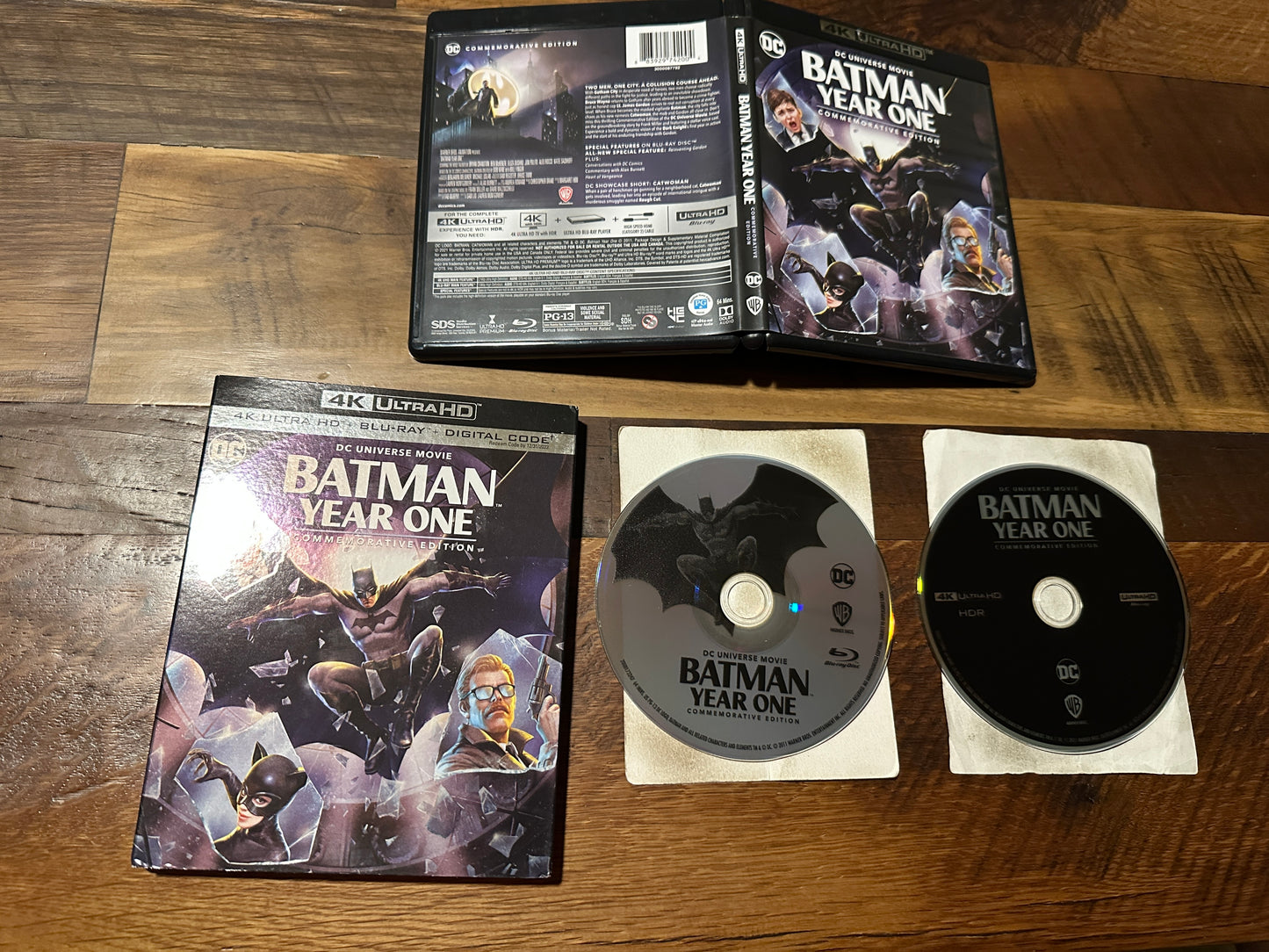 Batman Year One (4K Ultra HD/Blu ray, Warner Bros, Slipcover, No Digital)