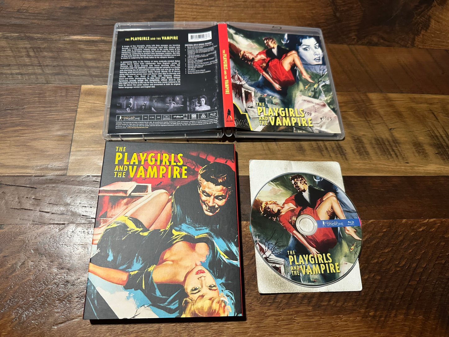 The Playgirls And The Vampire (Blu ray, Vinegar Syndrome, Slipcover)