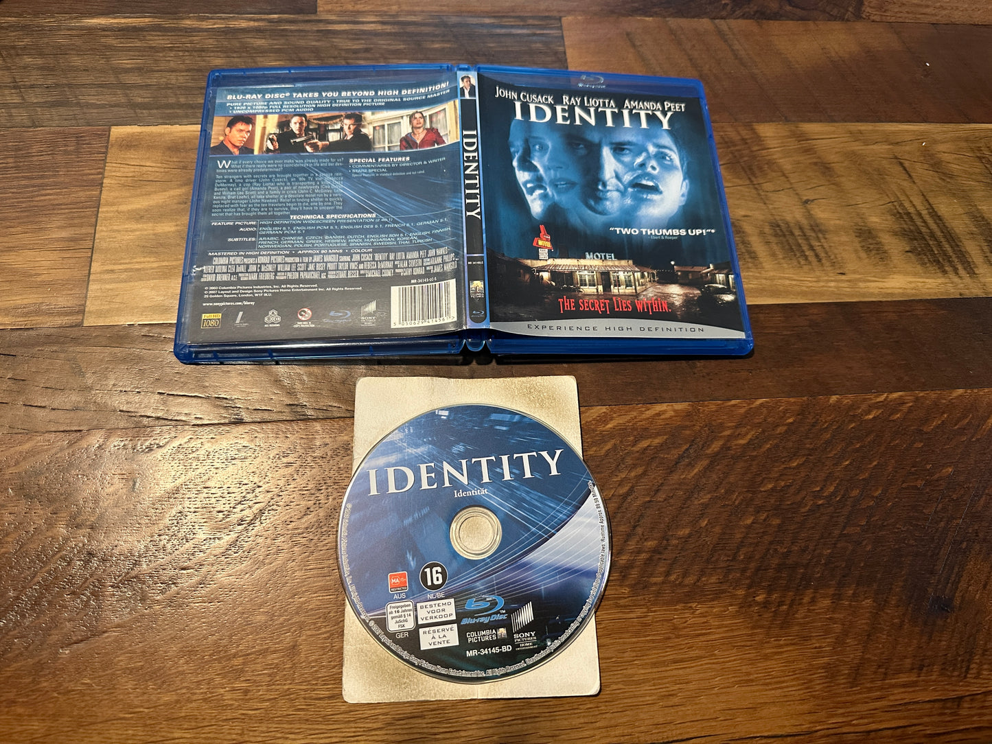 Identity (Blu ray, Sony Pictures, John Cusco Classic, 2003, Region Free Import)