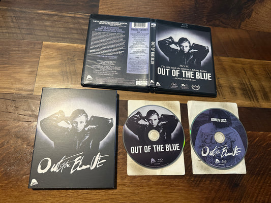 Out of the Blue (Blu ray, Severin Films, Slipcover, 2 Disc, Dennis Hopper)