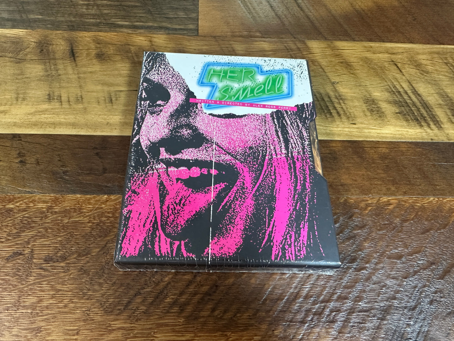 Her Smell (Blu ray, Vinegar Syndrome Partner Label, Hard Slipcover, NEW)