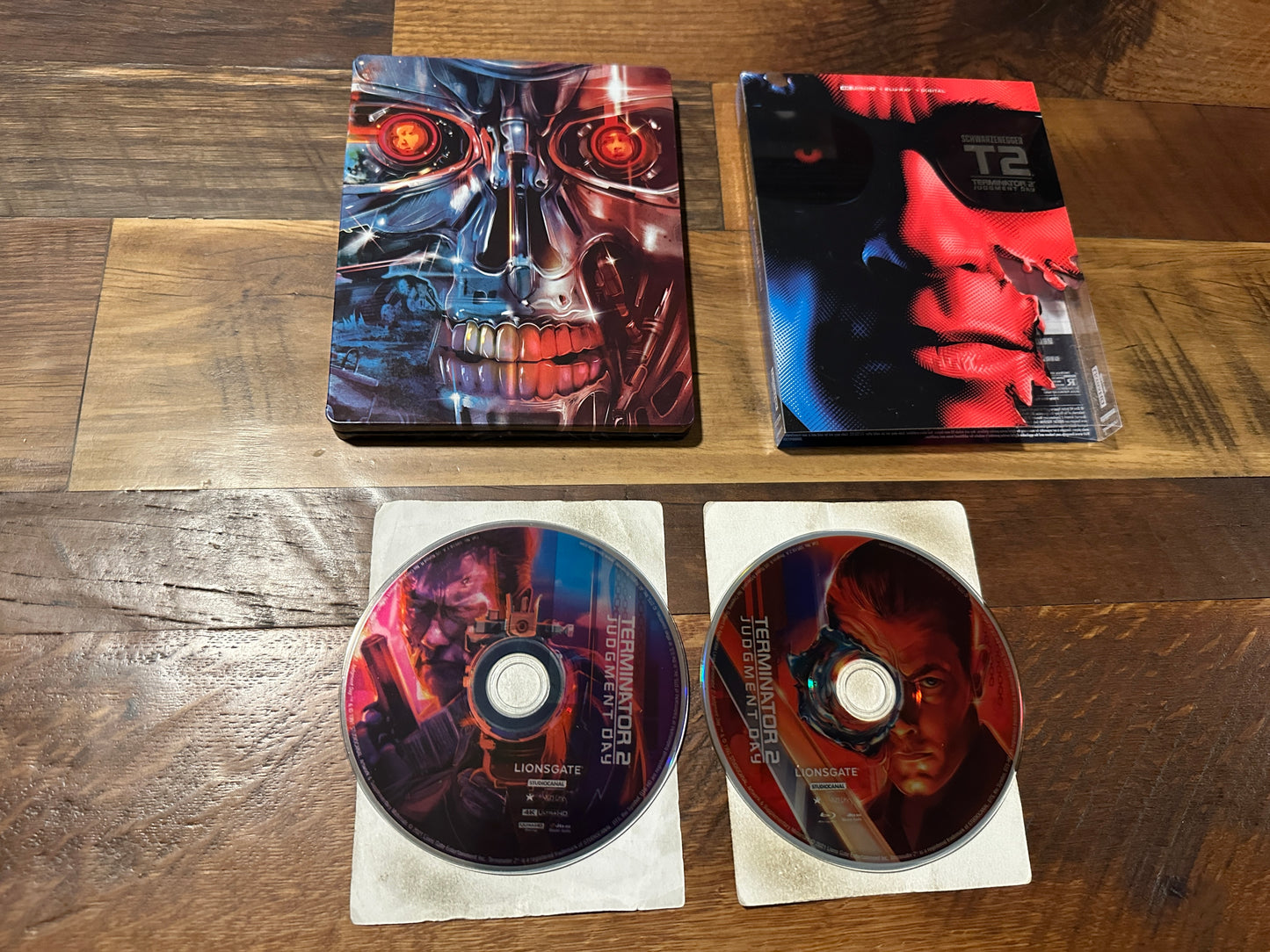 Terminator 2 Judgement Day (4K Ultra HD/Blu ray, Steelbook, Slipcover)