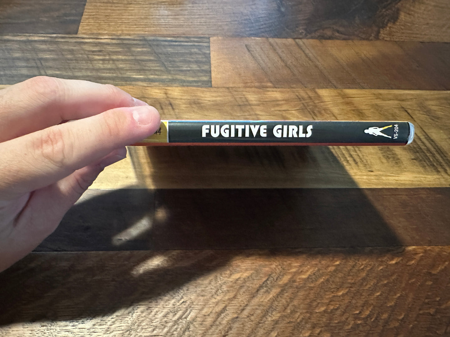 Fugitive Girls (Blu ray/DVD, Vinegar Syndrome, 2 Disc, Rare, OOP)