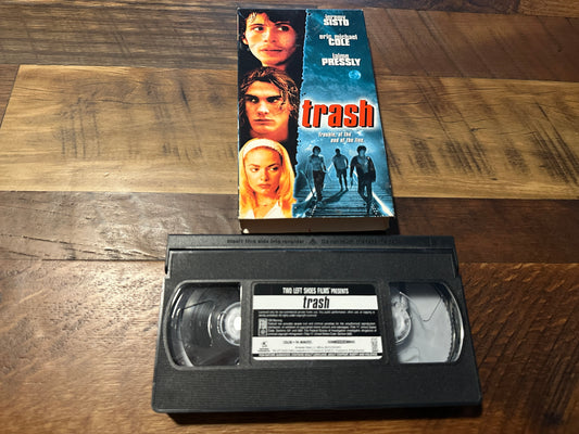 Trash VHS-Two Left Shoes Film-Slipcase-2000 Classic-Jamie Pressly
