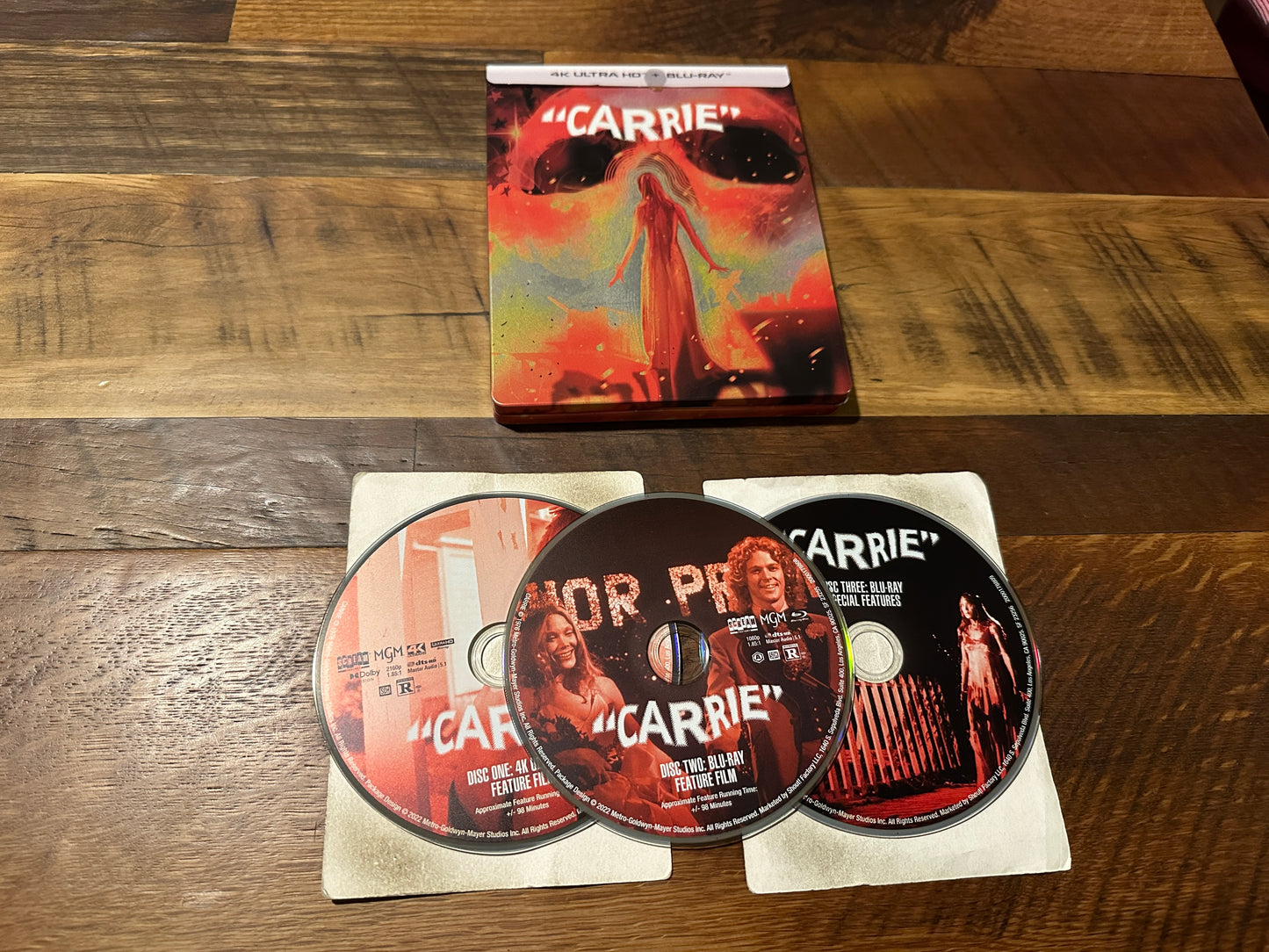 Carrie (4K Ultra HD/Blu ray, Scream Factory, Steelbook, 3 Disc)