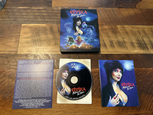 Elvira Mistress of the Dark Blu ray-Arrow Video-Booklet-Steelbook-