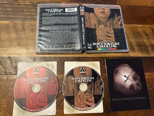 Don’t Torture A Duckling Blu ray/DVD-Arrow Video-Booklet-US Release-