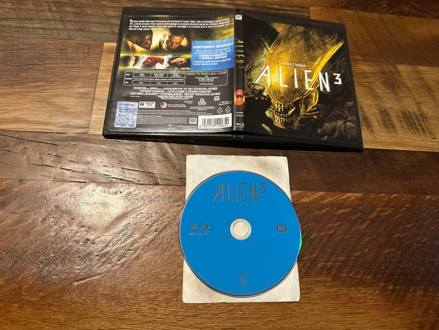 Alien 3 (Blu ray, 20th Century Fox, Region Free, Widescreen, Classic)