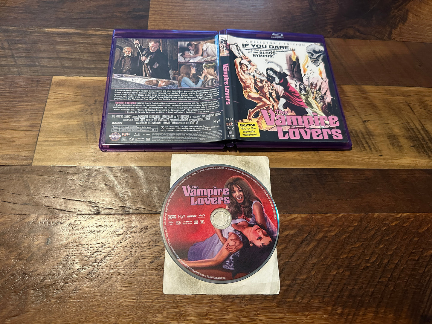The Vampire Lovers (Blu ray, Scream Factory, 70’s Classic Horror)