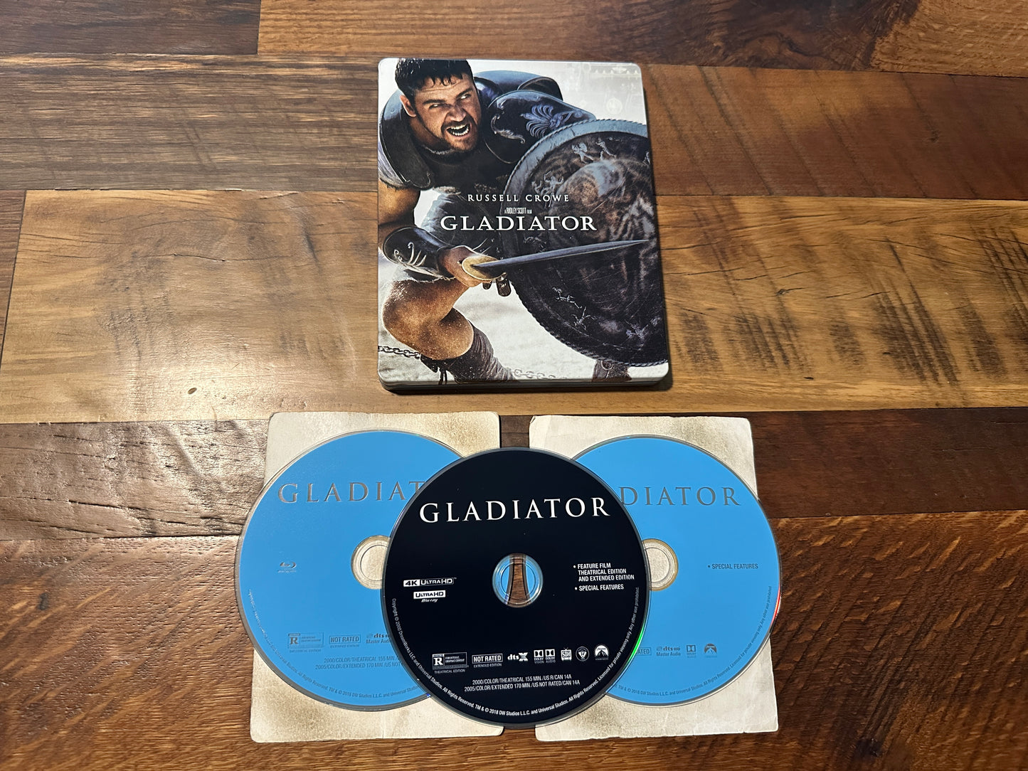 Gladiator (4K Ultra HD/Blu ray, Steelbook, 3 Disc, Widescreen, No Digital)