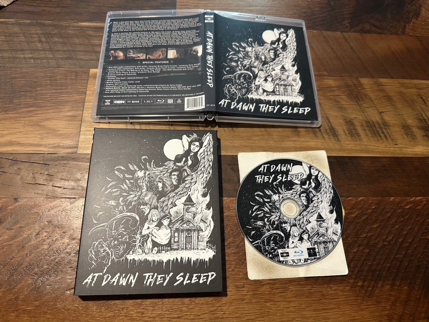 At Dawn They Sleep Blu ray*Vinegar Syndrome Partner Label*Slipcover*