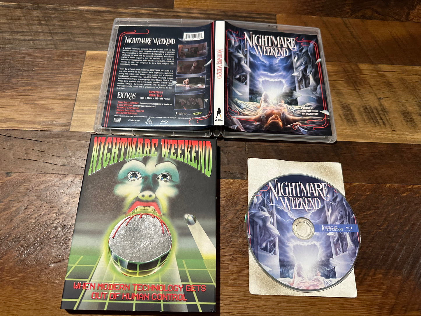 Nightmare Weekend Blu ray-Vinegar Syndrome-Slipcover-80’s