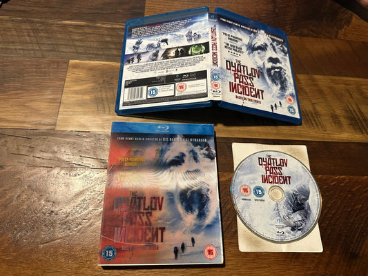 The Dyatlov Pass Incident Blu ray-Anchor Bay-Lenticular Slipcover-Region B