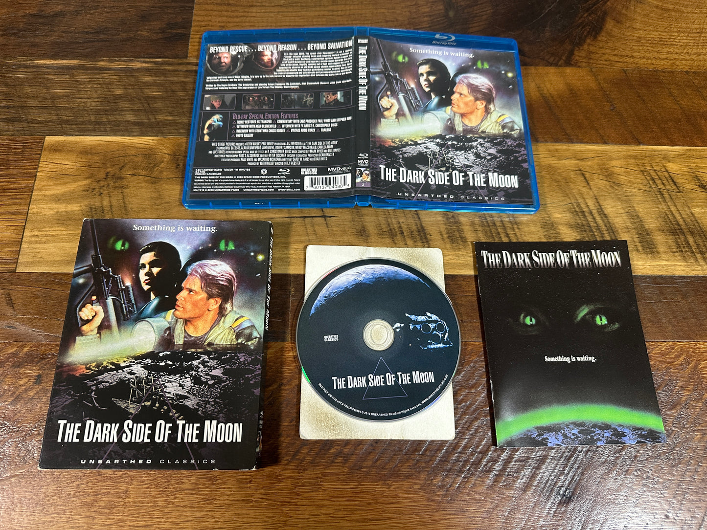 The Dark Side Of the Moon (Blu ray, Unearthed Films, Slipcover, 90’s)