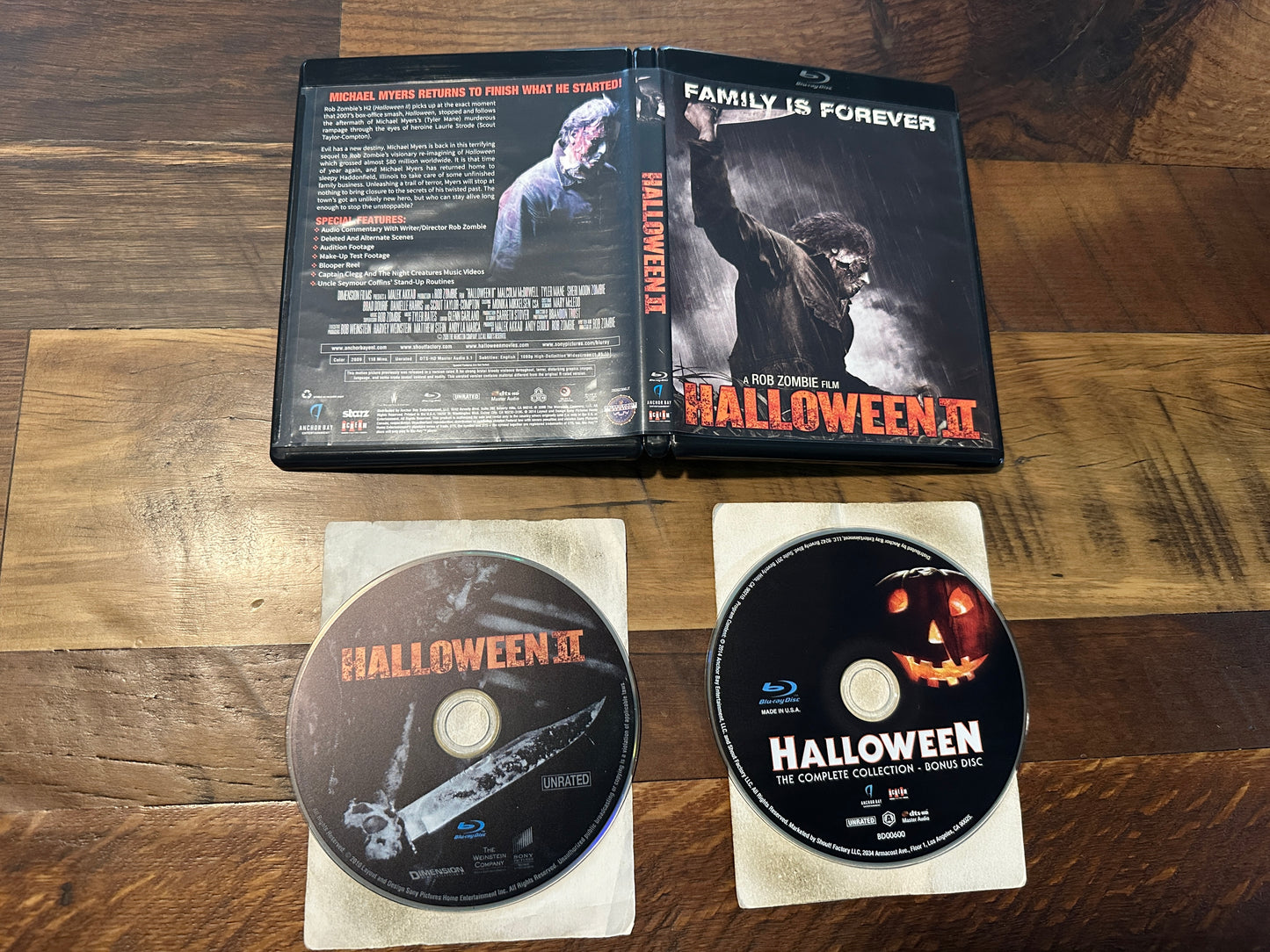 Halloween II (Blu ray, Scream Factory, Rob Zombie, Plus Bonus Disc)