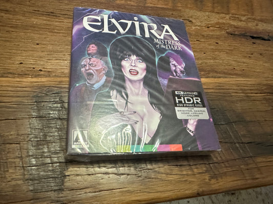 Elvira Mistress of the Dark (4K Ultra HD, Arrow Video, Slipcover, NEW)