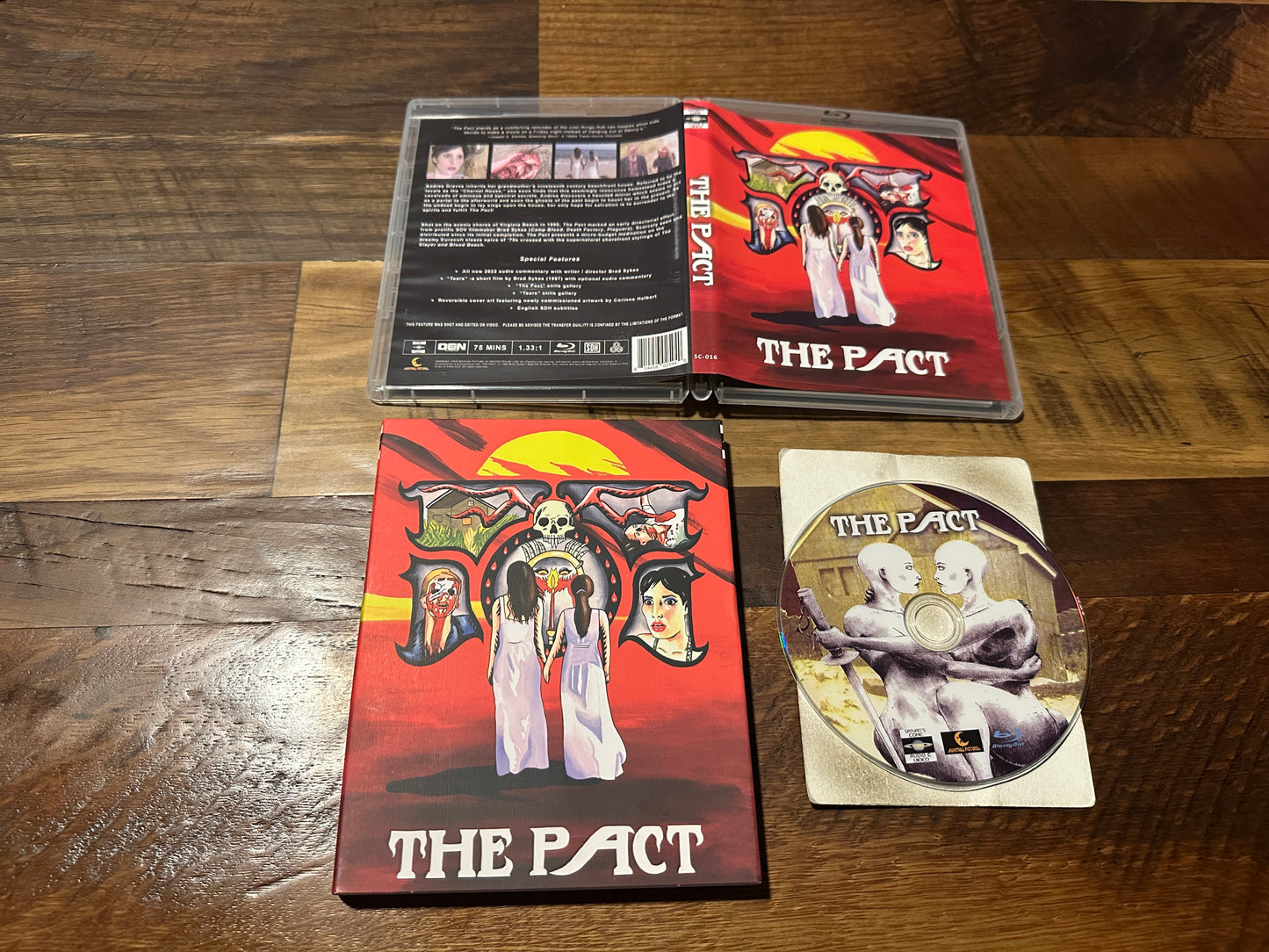 The Pact (Blu ray, Vinegar Syndrome Partner Label, Slipcover)
