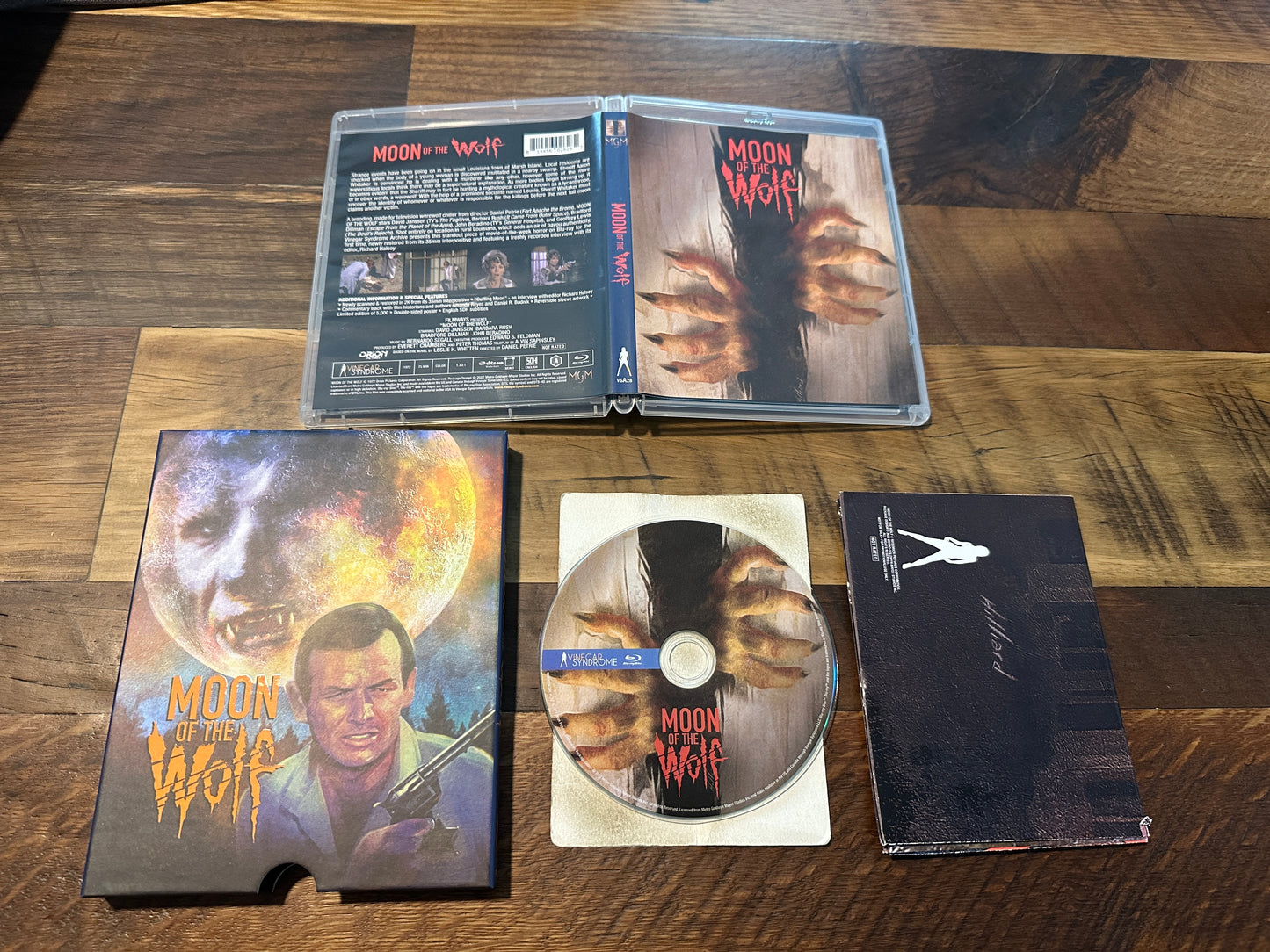 Moon of the Wolf (Blu ray, Vinegar Syndrome, Slipcover, Poster, Classic)