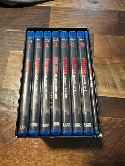The Sopranos The Complete Series (Blu ray, 86 Episodes, 28 Disc)