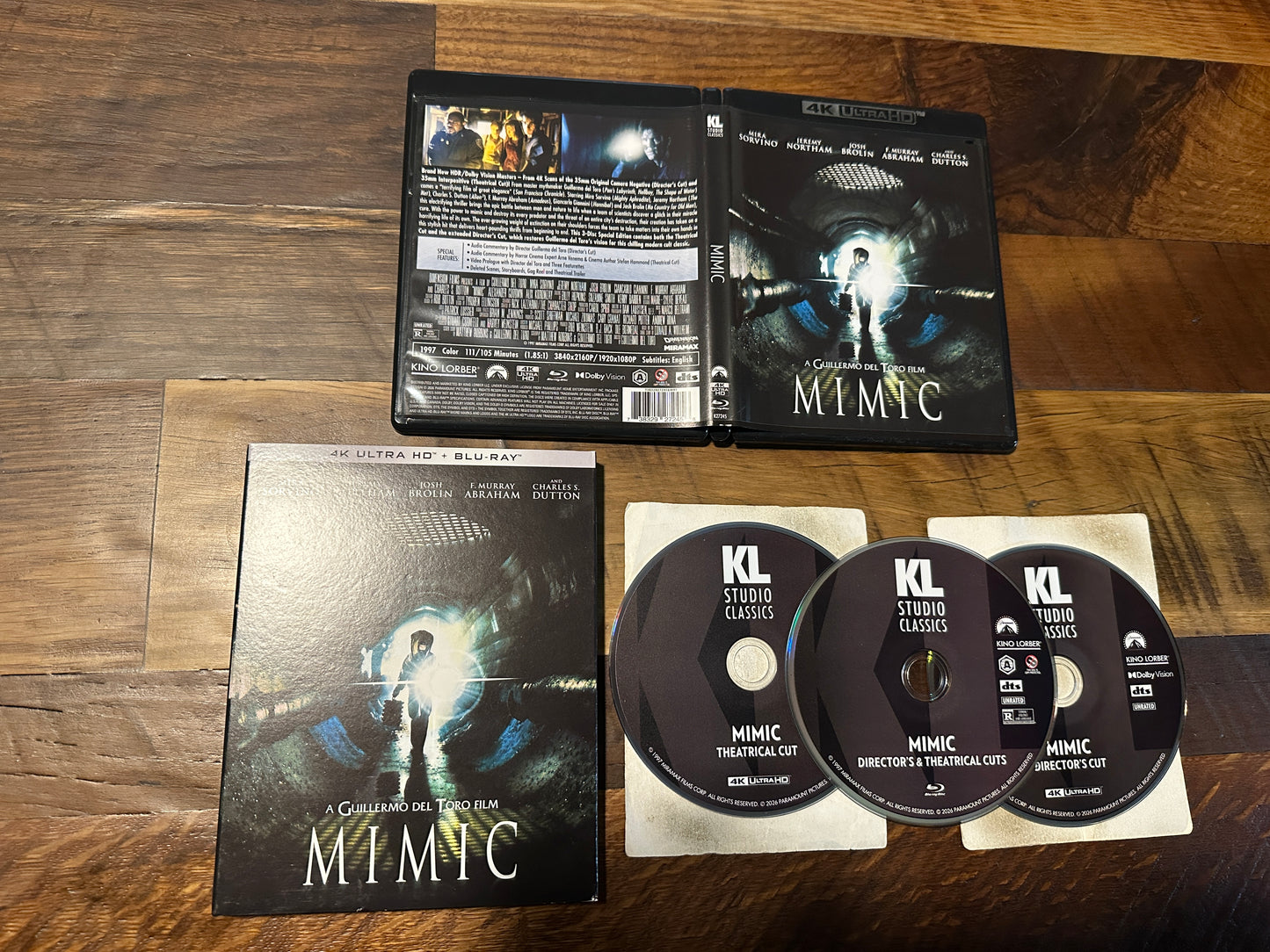 Mimic (4K Ultra HD/Blu ray, Kino Lorber, Slipcover, 90’s Classic, 3 Disc)