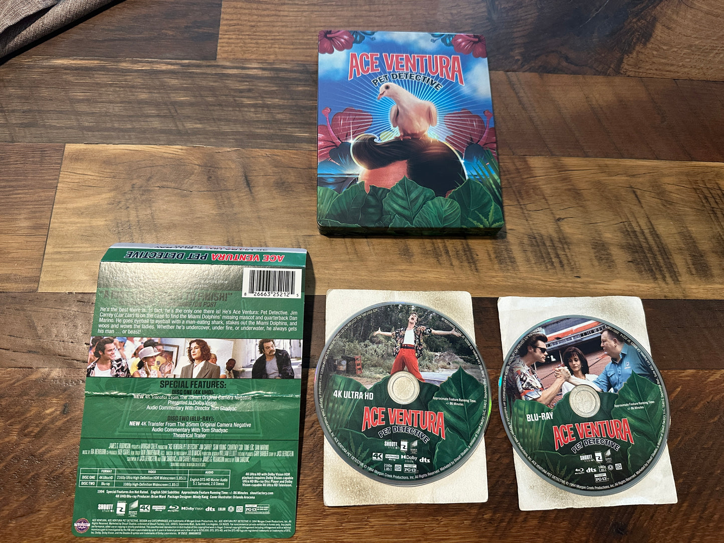 Ace Ventura Pet Detective (4K Ultra HD, Steelbook, Limited Ed, No Digital)