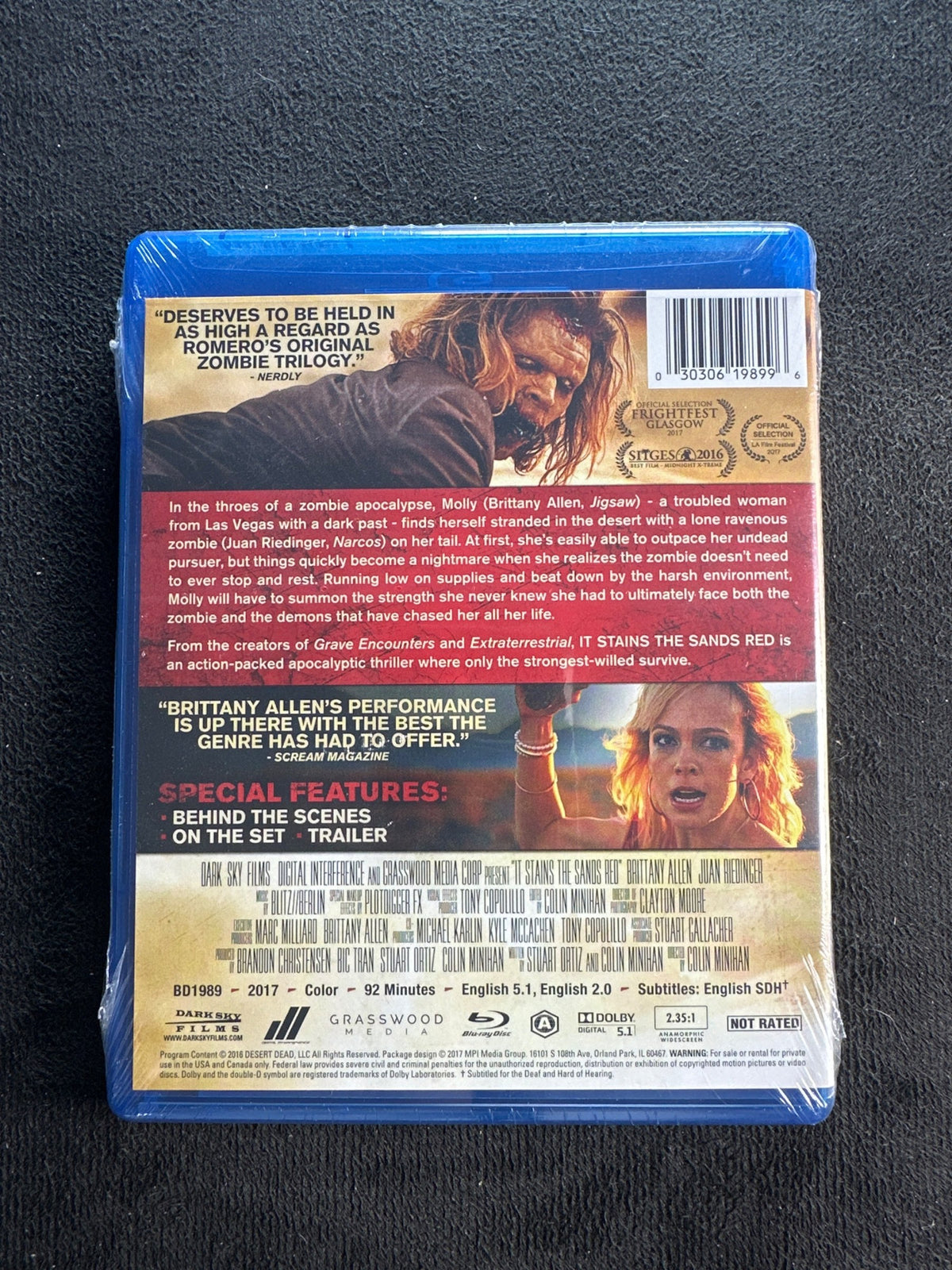 It Stains the Sands Red (Blu-ray, Dark Sky Films, NEW/Sealed)
