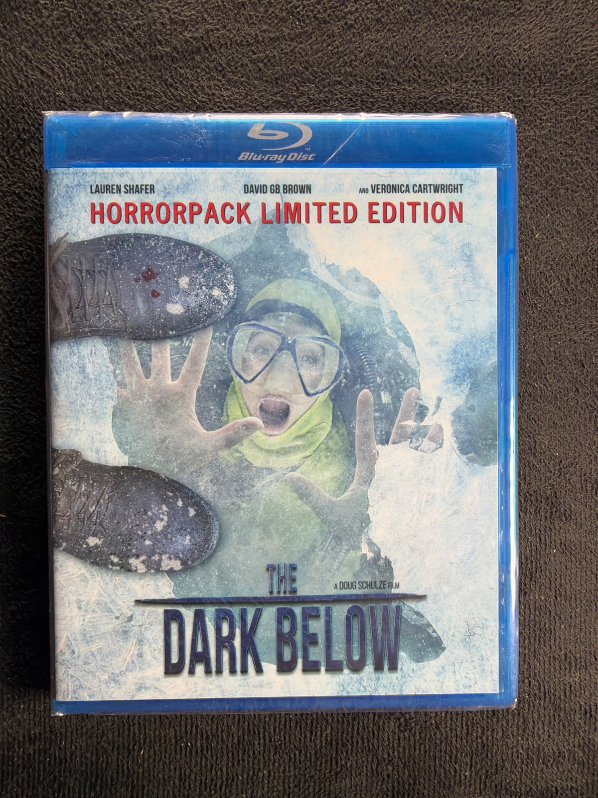 The Dark Below (Blu-ray, HorrorPack, 2016 Horror, Widescreen, NEW/Sealed)
